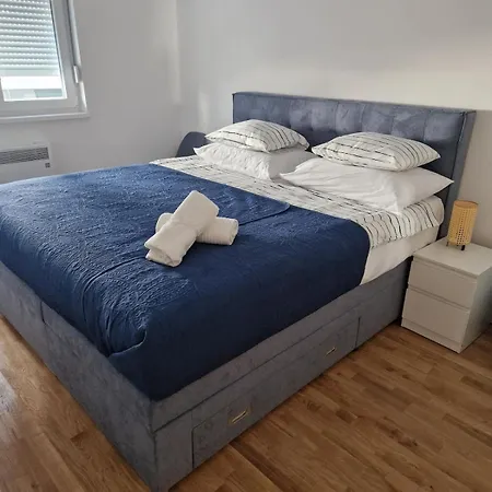 Apartament Marine