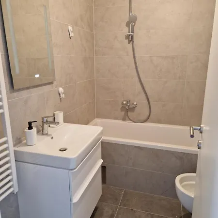 Marine Apartment *
